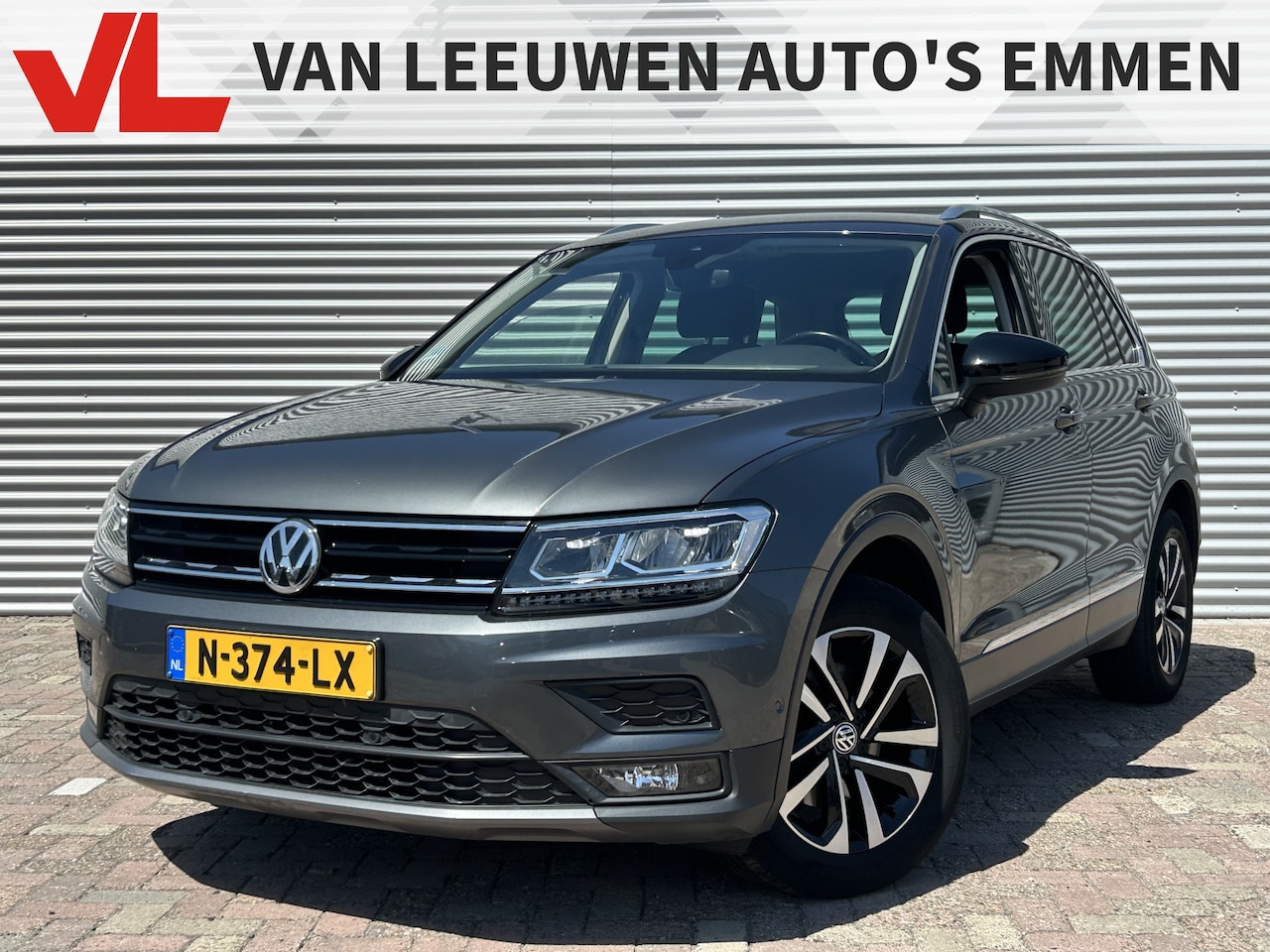 Volkswagen Tiguan - 1.5 TSI ACT Highline Business R | Nieuw Binnen! | ACC | Stoelverwaming | Navi - AutoWereld.nl