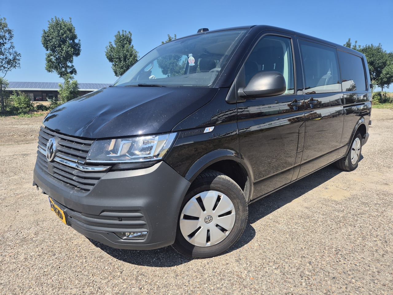 Volkswagen Transporter - 2.0 TDI 150pk L2H1 30 DC lichte schade rijdbaar 80.000km 2024 - AutoWereld.nl