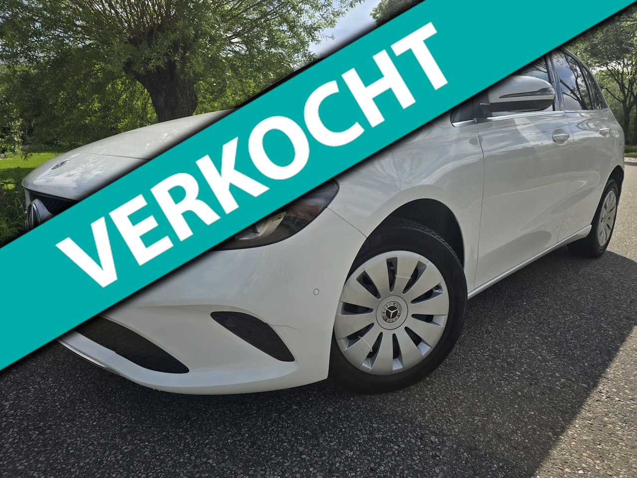 Mercedes-Benz B-klasse - 200d/AUTOMAAT/2022/DEALER ONDERHOUDEN! - AutoWereld.nl