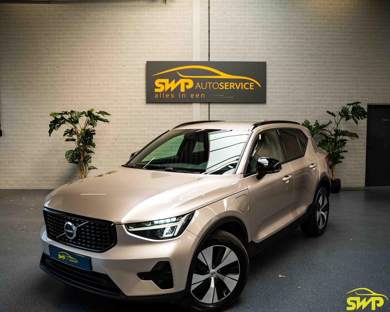 Volvo XC40 - 1.5 T4 Plug-in hybrid Plus Dark | Memory | Navi | Camera | Harman Kardon - AutoWereld.nl