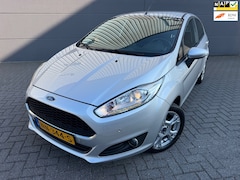 Ford Fiesta - 1.0 Style Titanium*1eEigenaar*NAVI*Cruise*Park-Sensoren*velgen*APK*NAP