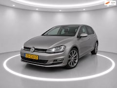Volkswagen Golf - 1.2 TSI Highline Automaat - Dealer Onderhouden - NW distributie riem - Stoelverwarming
