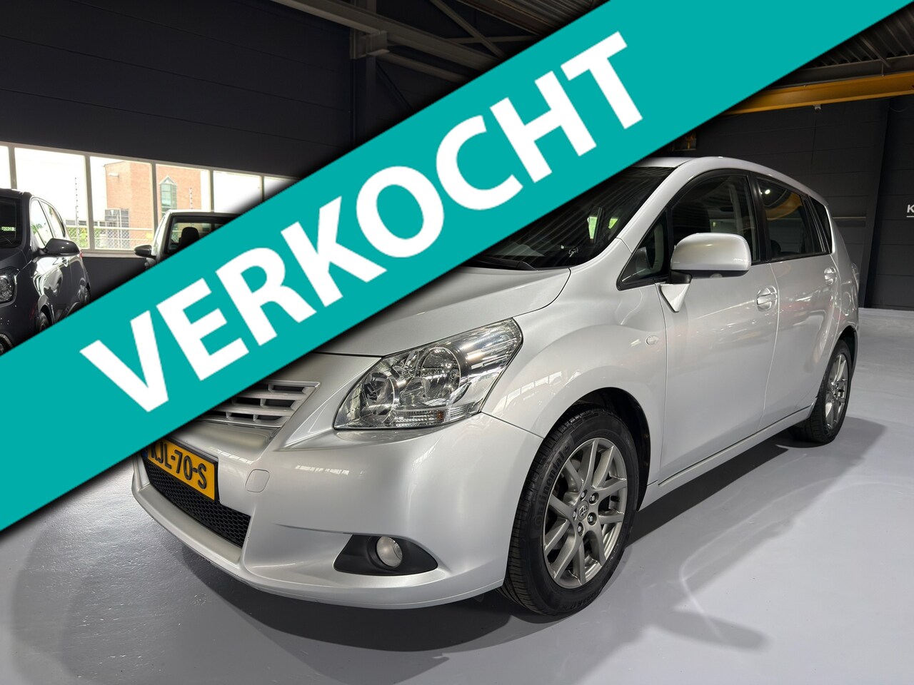 Toyota Verso - 1.8 VVT-i Aspiration 7 persoons l Carplay l Navi | Trekhaak - AutoWereld.nl
