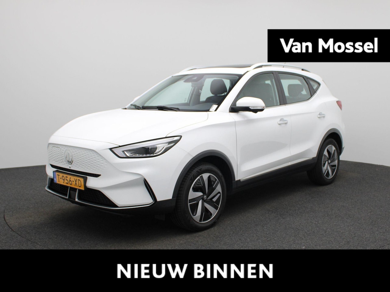 MG MG ZS EV - EV Long Range Luxury 70 kWh | WORDT VERWACHT | PANORAMADAK | ACHTERUITRIJCAMERA | APPLE CA - AutoWereld.nl