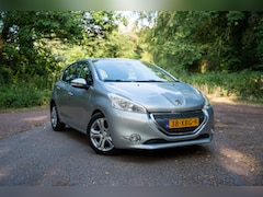Peugeot 208 - 1.4 Vti Allure Peugeot 208 1.4 VTi Allure te koop
