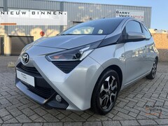Toyota Aygo - 1.0 VVT-i x-play limited | Apple Carplay | Achteruitrij Camera | Dealeronderhouden | VERWA
