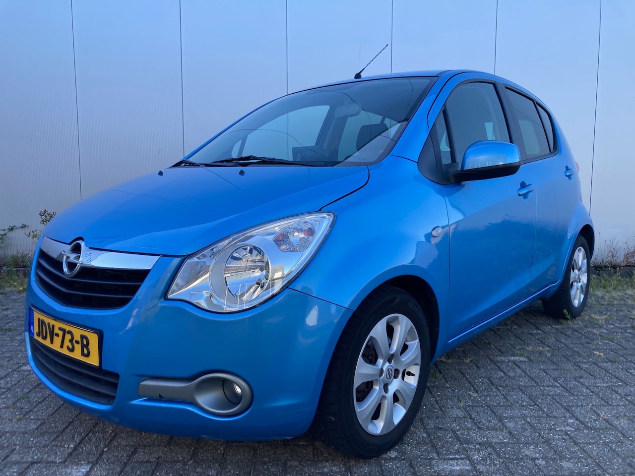 Opel Agila - 1.2 Edition Automaat, airco, achteruitrij camera, apple carplay/android auto - AutoWereld.nl