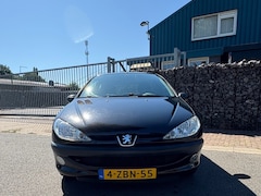 Peugeot 206 - 1.4 One-line AIRCO