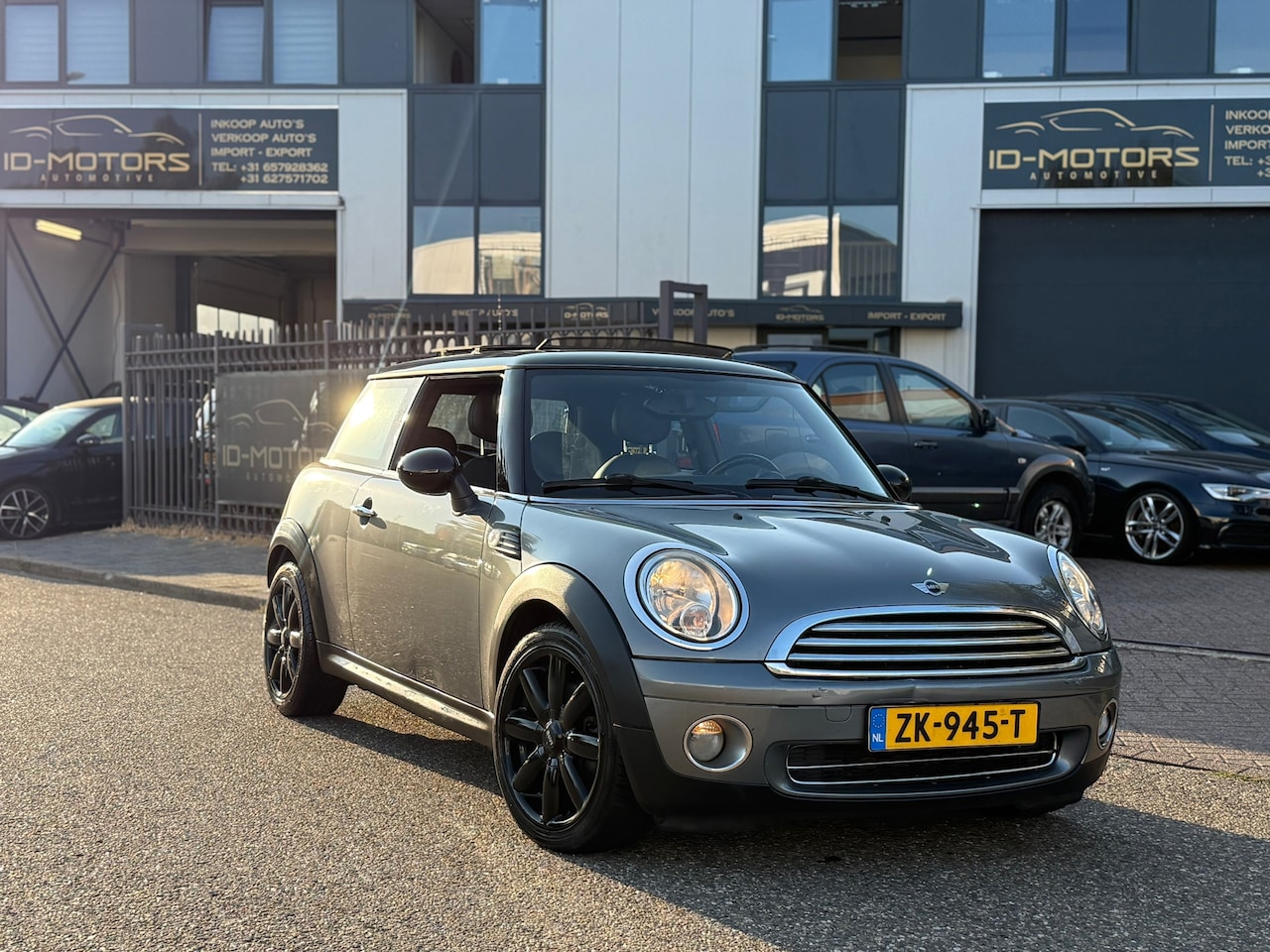 MINI 3-Deurs - 1.6 Cooper Mayfair PANO CRUISE VOL OPTIE - AutoWereld.nl