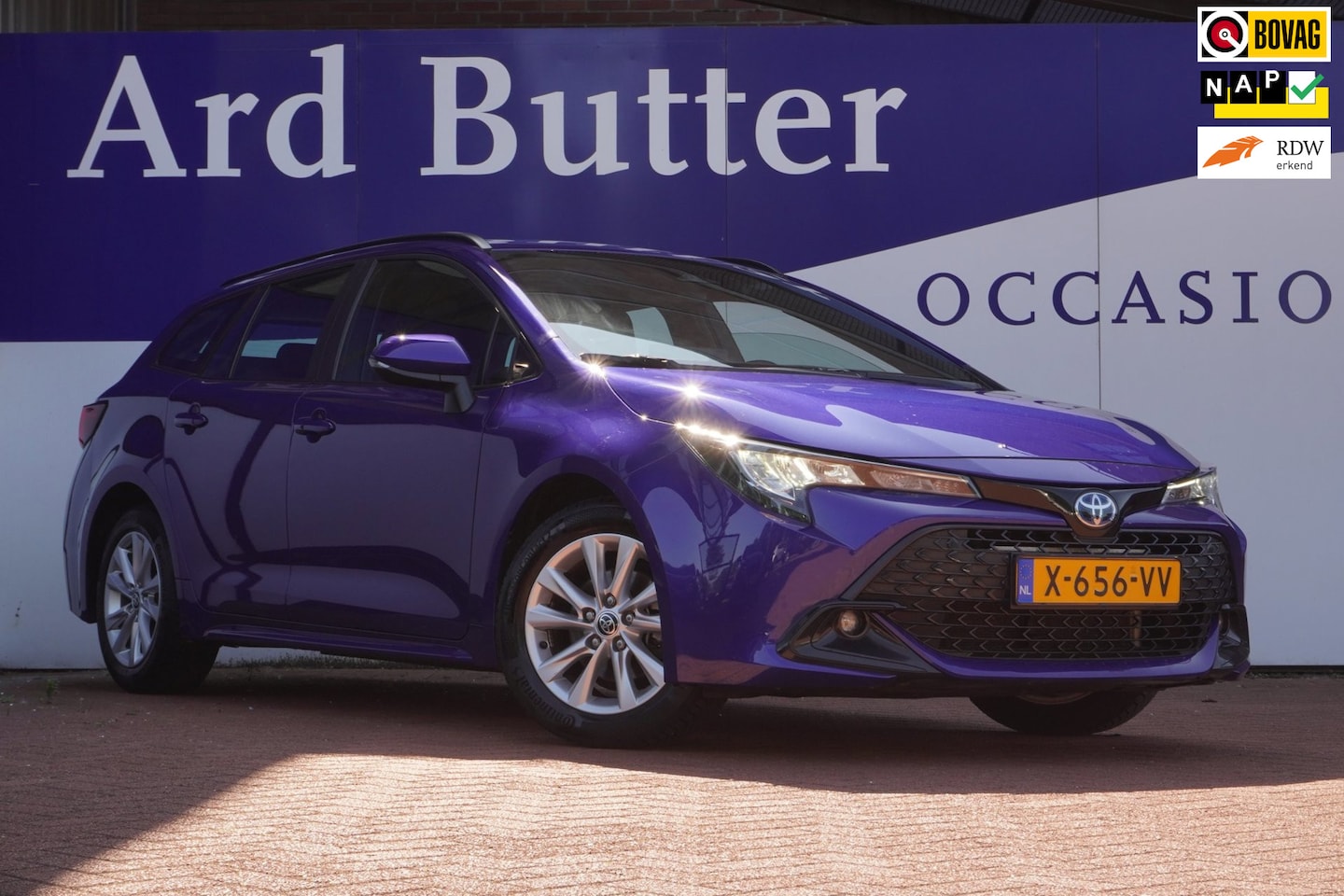 Toyota Corolla Touring Sports - Hybrid 140 Active+Led+Apple-Navigatie+camera+Vitrual+cruise = NIEUW TYPE !! - AutoWereld.nl