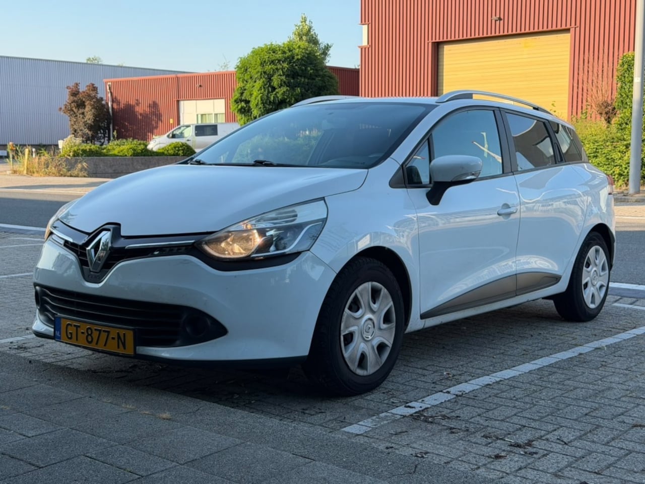 Renault Clio Estate - 1.5 dCi 90PK Airco Koud Cruise Schadevrij - AutoWereld.nl