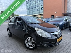 Opel Corsa - 1.2-16V Edition AUTOMAAT