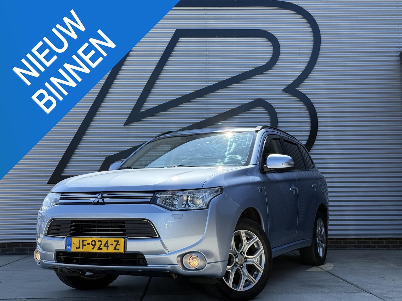 Mitsubishi Outlander - 2.0 PHEV Executive Edition 1e Eigenaar|Camera|Cruise|Trekhaak|Navi|Lm velgen|Elek ramen|Ni - AutoWereld.nl