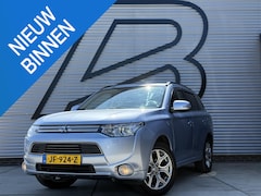 Mitsubishi Outlander - 2.0 PHEV Executive Edition 1e Eigenaar|Camera|Cruise|Trekhaak|Navi|Lm velgen|Elek ramen|Ni