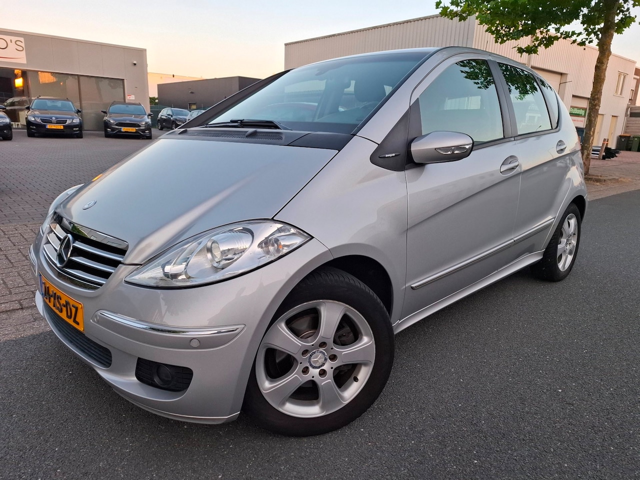 Mercedes-Benz A-klasse - 170 Avantgarde AUTOMAAT/CLIMA/CRUISE/NAVI! - AutoWereld.nl