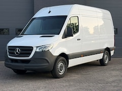 Mercedes-Benz Sprinter - 317CDI 170PK AUTOMAAT RWD L2H2 Trekgewicht 3500KG Wordt verwacht