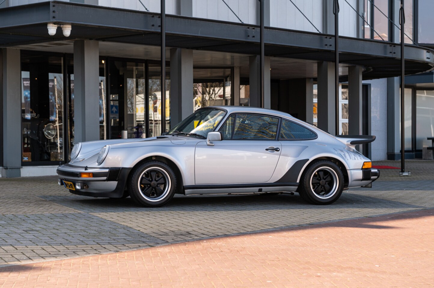 Porsche 911 - 930 Turbo 3.0 - AutoWereld.nl