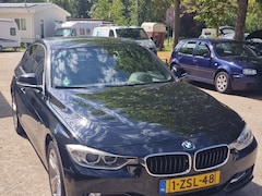 BMW 3-serie - 318d Executive