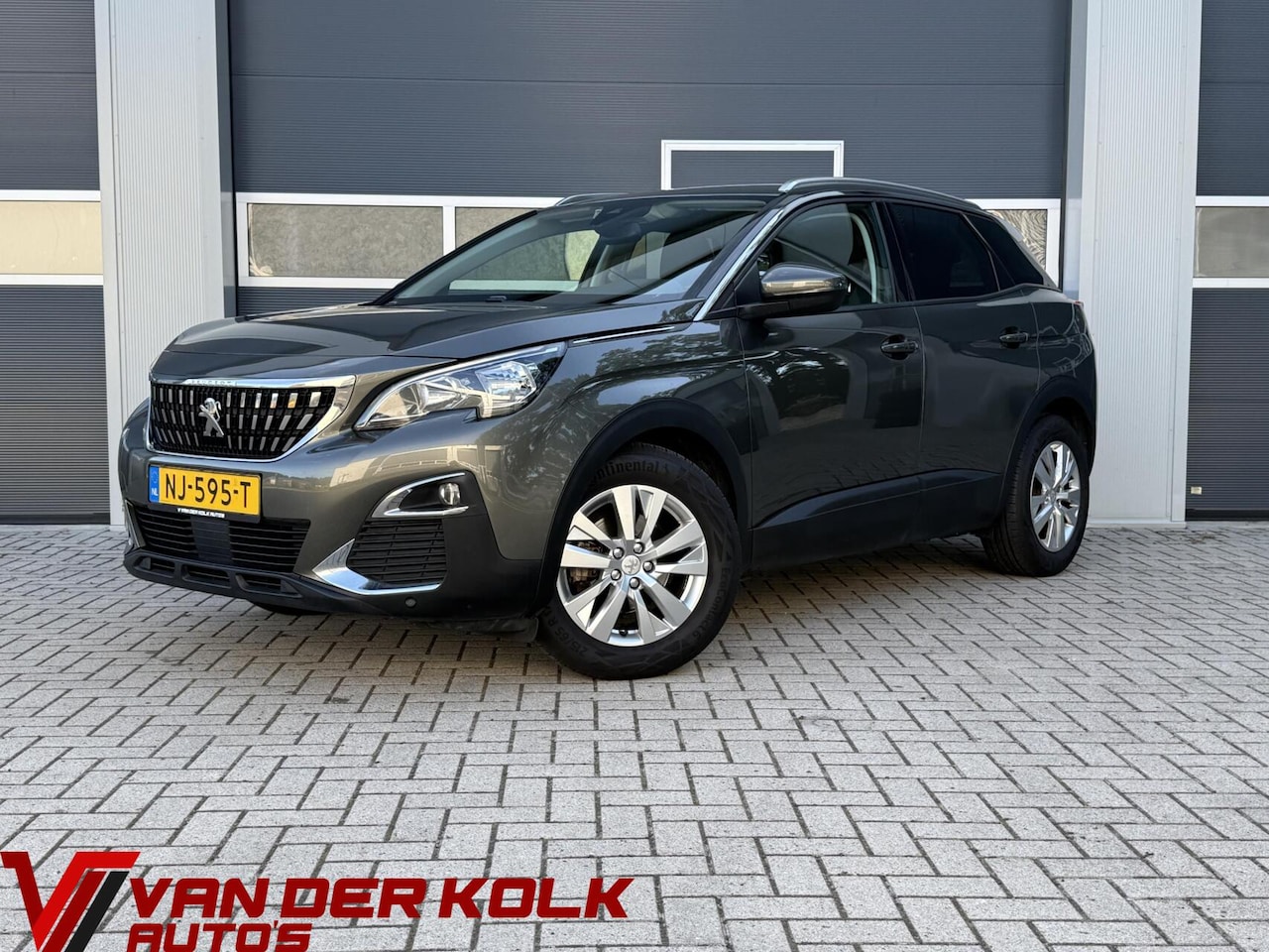 Peugeot 3008 - 1.2 PureTech Blue Lease Premium | Nieuwe Ditributieriem | LED | Camera | CarPlay | Navigat - AutoWereld.nl