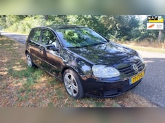 Volkswagen Golf - 1.6 Optive 4
