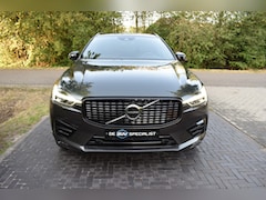 Volvo XC60 - 2.0 B4 R-Design 197PK PANO NIEUWSTAAT