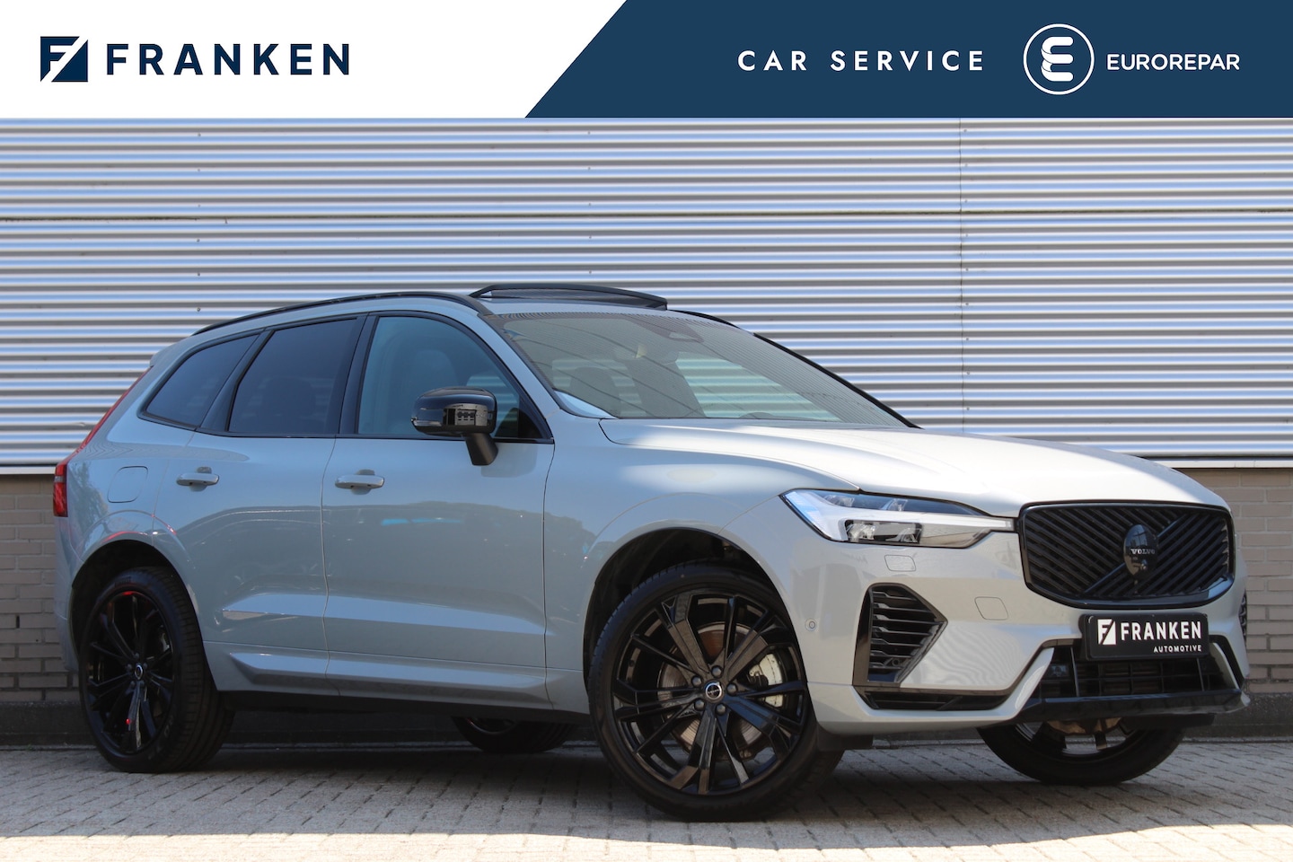 Volvo XC60 - 2.0 T6 Plug-in hybrid AWD Ultra Black Edition | Facelift | Panoramadak | Trekhaak | H&K | - AutoWereld.nl