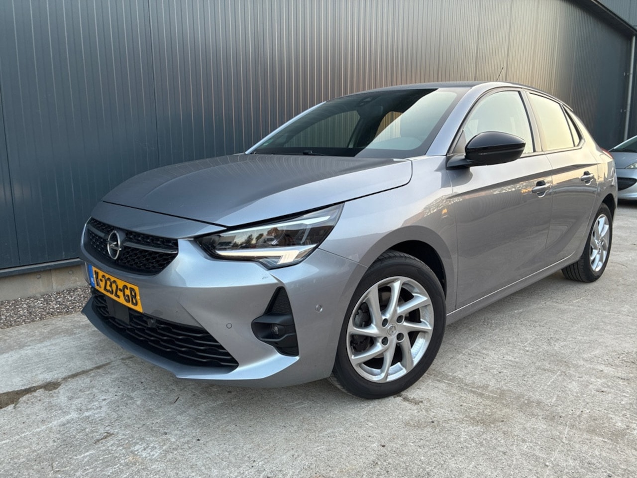 Opel Corsa - 1.2 GS Line 1.2T 100pk Automaat | Airconditioning | Navigatie | Parkeersensoren | Cruise c - AutoWereld.nl