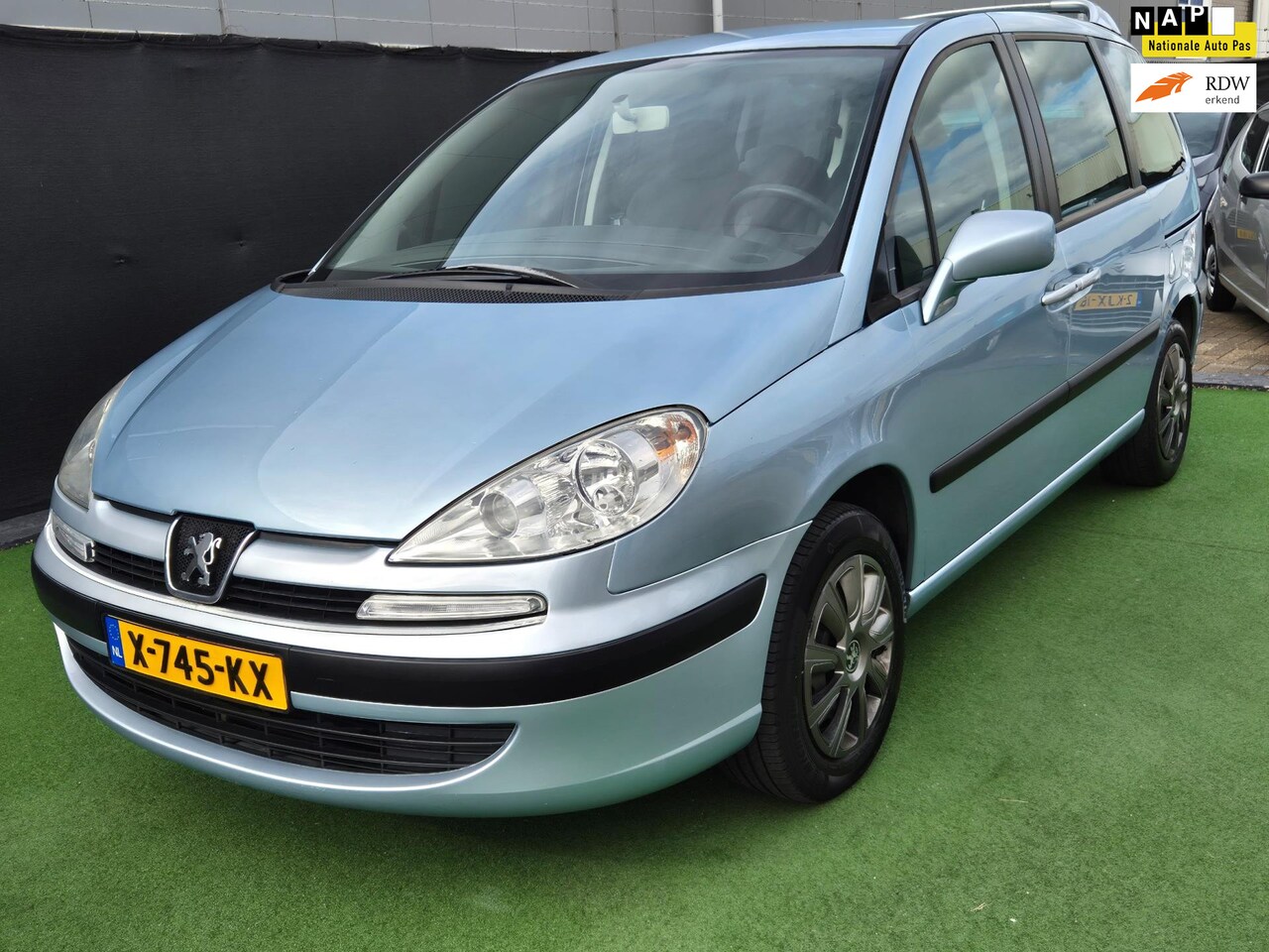 Peugeot 807 - 2.0 SV Pullman 8P 8 PERSOONS! - AutoWereld.nl