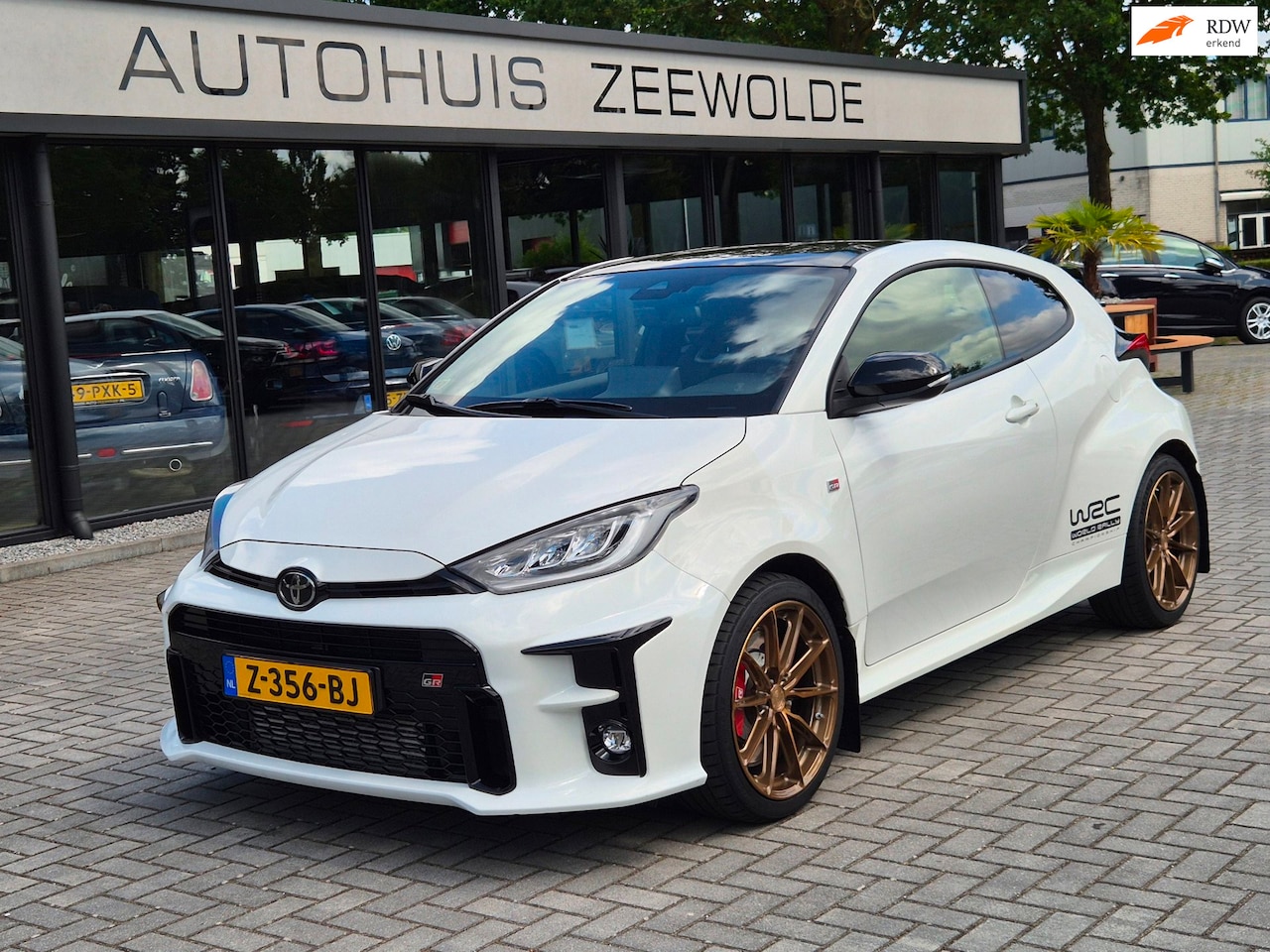 Toyota Yaris - 1.6 GR WRC CARBON 7 jaar garantie! - AutoWereld.nl