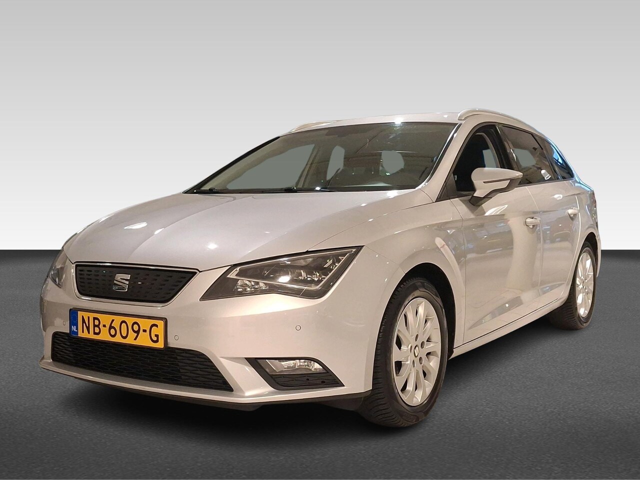 SEAT Leon - 1.0 EcoTSI 115PK Style | NAVI | AIRCO | PARKEERSENSOREN V+A | CRUISE - AutoWereld.nl