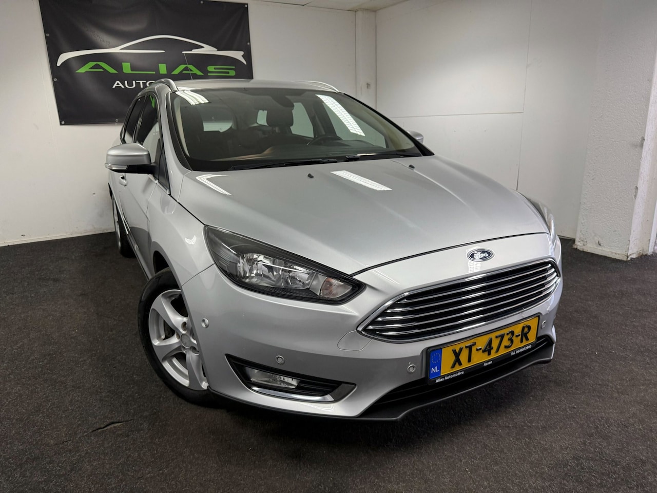 Ford Focus Wagon - 1.0 Trend Edition - Carplay - Navi - Stuurverwarming - PDC - APK 2027 - AutoWereld.nl