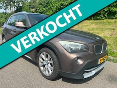 BMW X1 - SDrive20d - Automaat - Airco - Leder - Sportstoelen - PDC