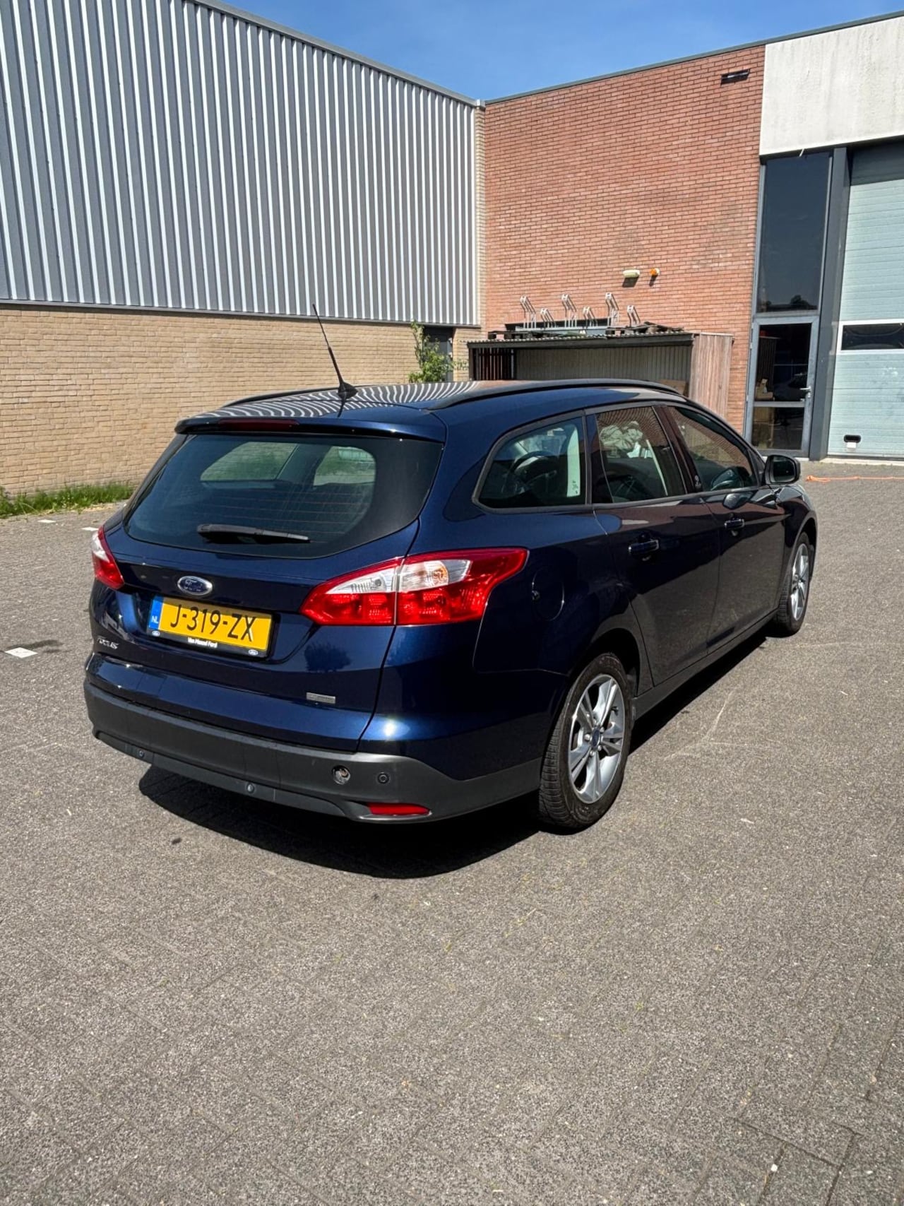 Ford Focus Wagon - 1.0 EcoBoost Edition - AutoWereld.nl