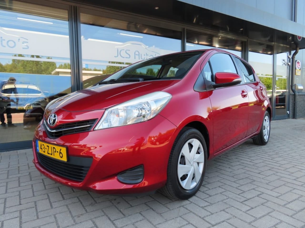 Toyota Yaris - 1.3 VVT-i Aspiration Aut. Airco Cruise Navi Camera 2012 - AutoWereld.nl