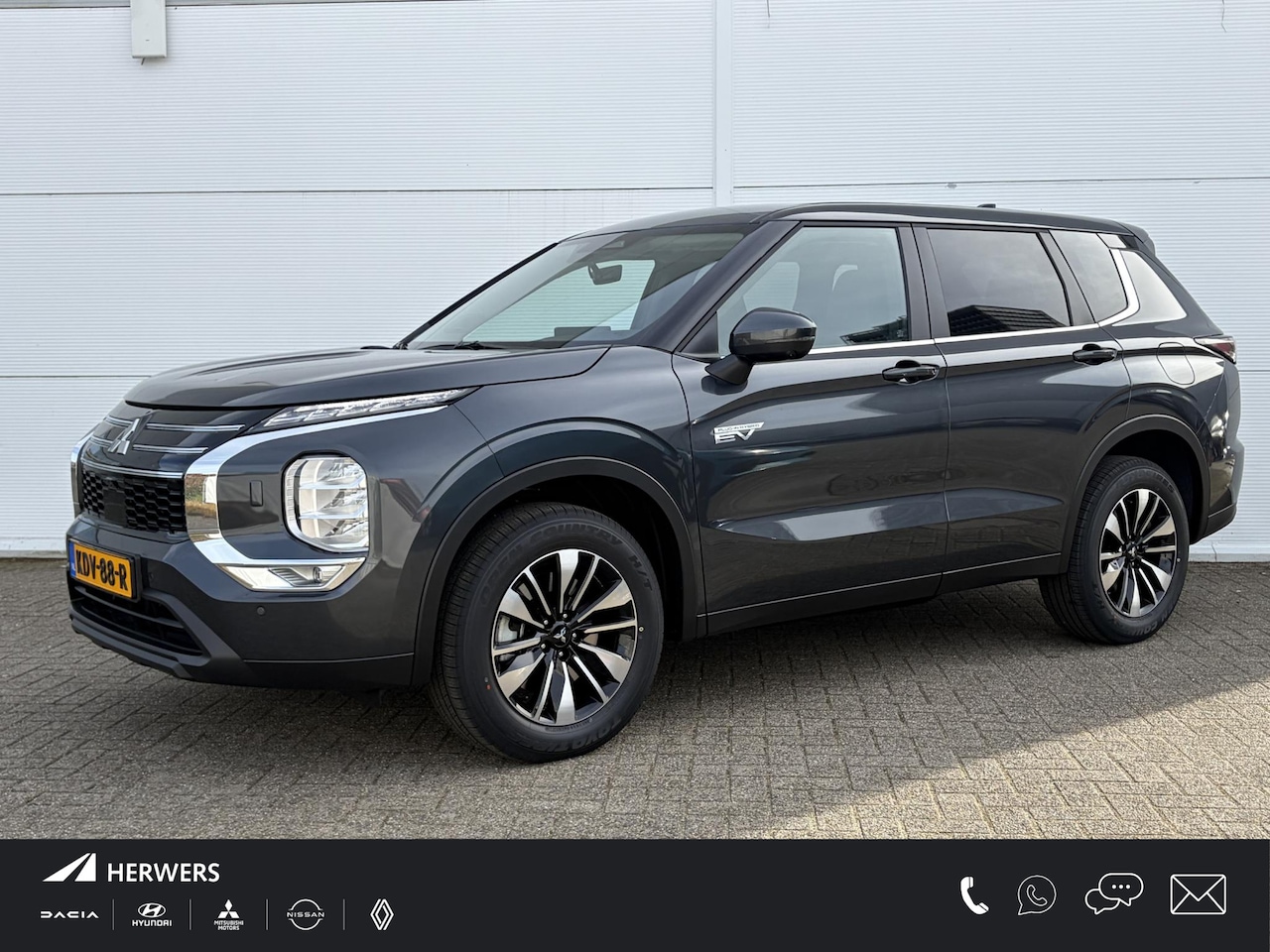 Mitsubishi Outlander - 2.4 PHEV Intense MY26 / AFNEEMBARE TREKHAAK! ( 1600 kg ) / Adaptief Cruise Control / App - AutoWereld.nl