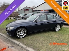 BMW 3-serie - 320i Executive AUTOMAAT/NAVIGATIE/18''LMV