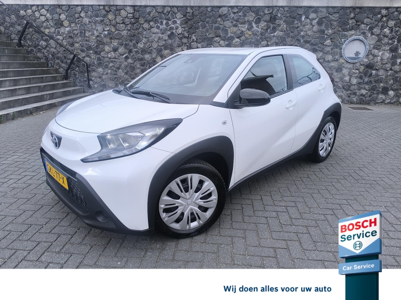 Toyota Aygo X - 1.0 VVT-i MT Play Carplay & android, Camera achter, adaptieve cruise control, airco, 1e ei - AutoWereld.nl