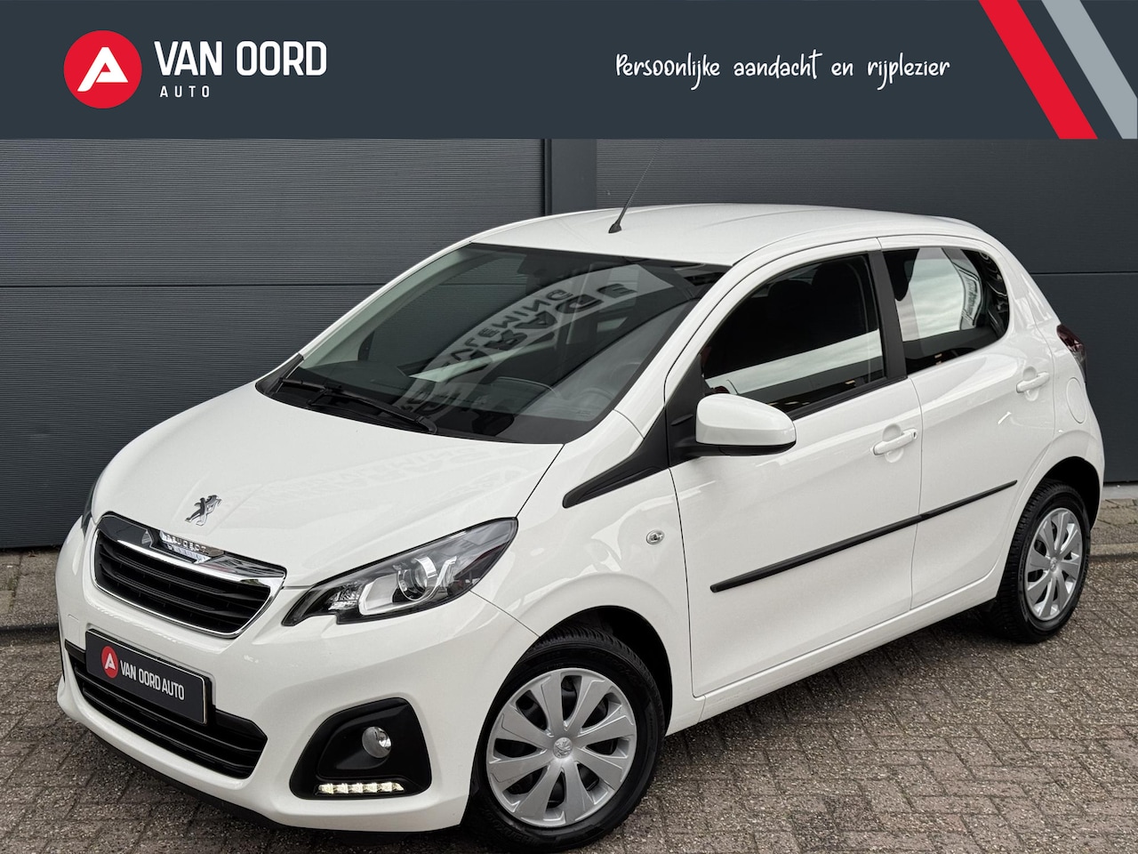 Peugeot 108 - CarPlay / Camera / 100% Onderhoud / Geen Import - AutoWereld.nl