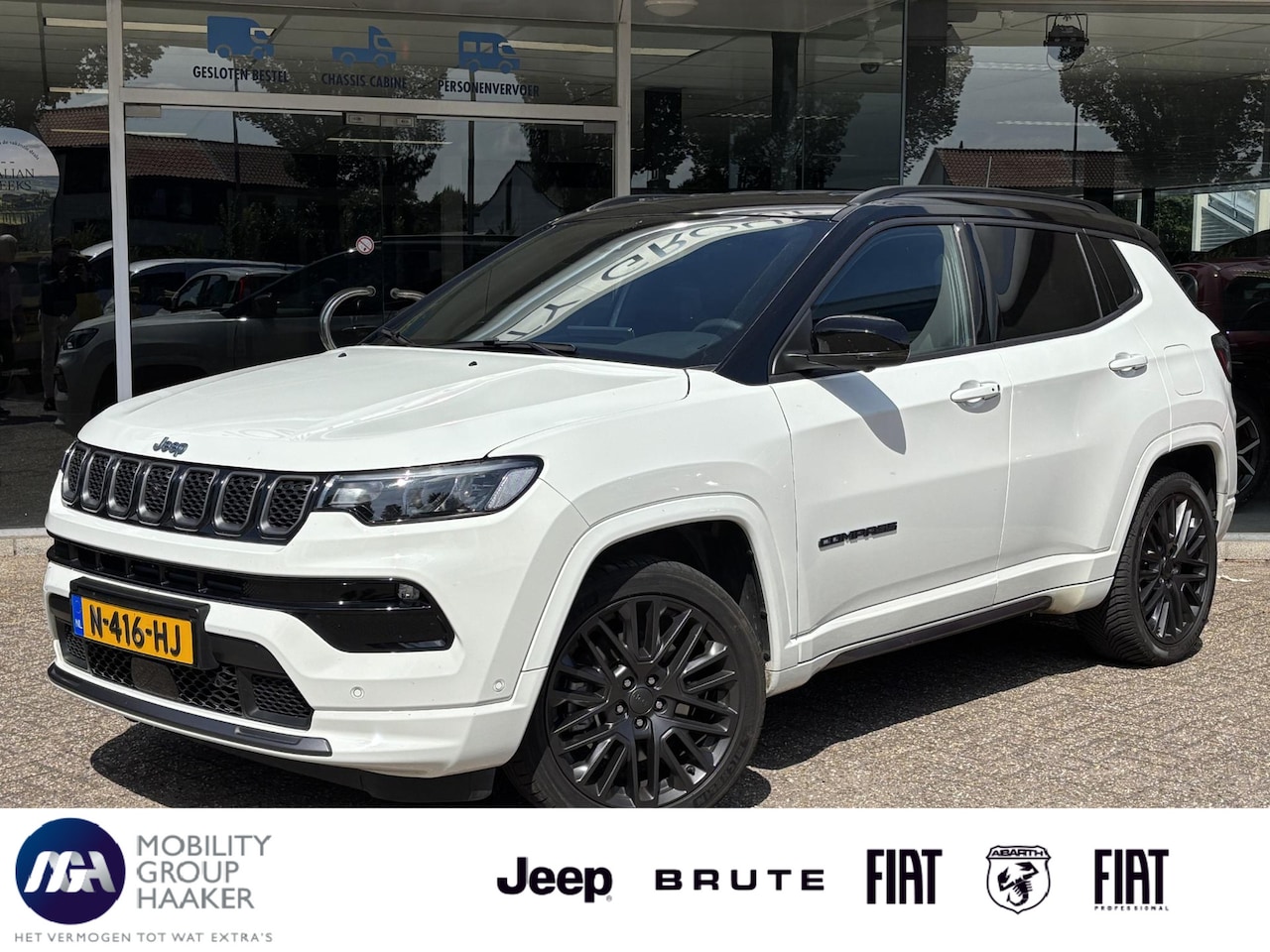 Jeep Compass - 4xe 240 Plug-in Hybrid Electric S | Trekhaak | Alpine | Memory - AutoWereld.nl