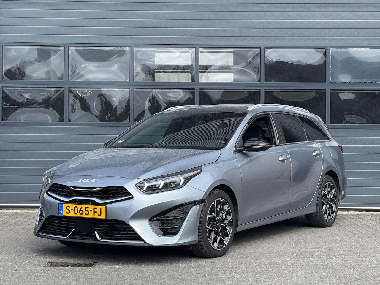 Kia Cee'd Sportswagon - CEED 1.5 T-GDI GT-LINE I SCHUIF/KANTELDAK I APPLE CARPLAY I ANDROID AUTO I ADAPTIVE CRUISE - AutoWereld.nl