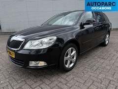 Skoda Octavia Combi - 1.2 TSI Elegance Business Line , CLIMA, NAVI , 6 BAK, LEDER, CRUISE CONTROLE, 2 KEYS, TREK