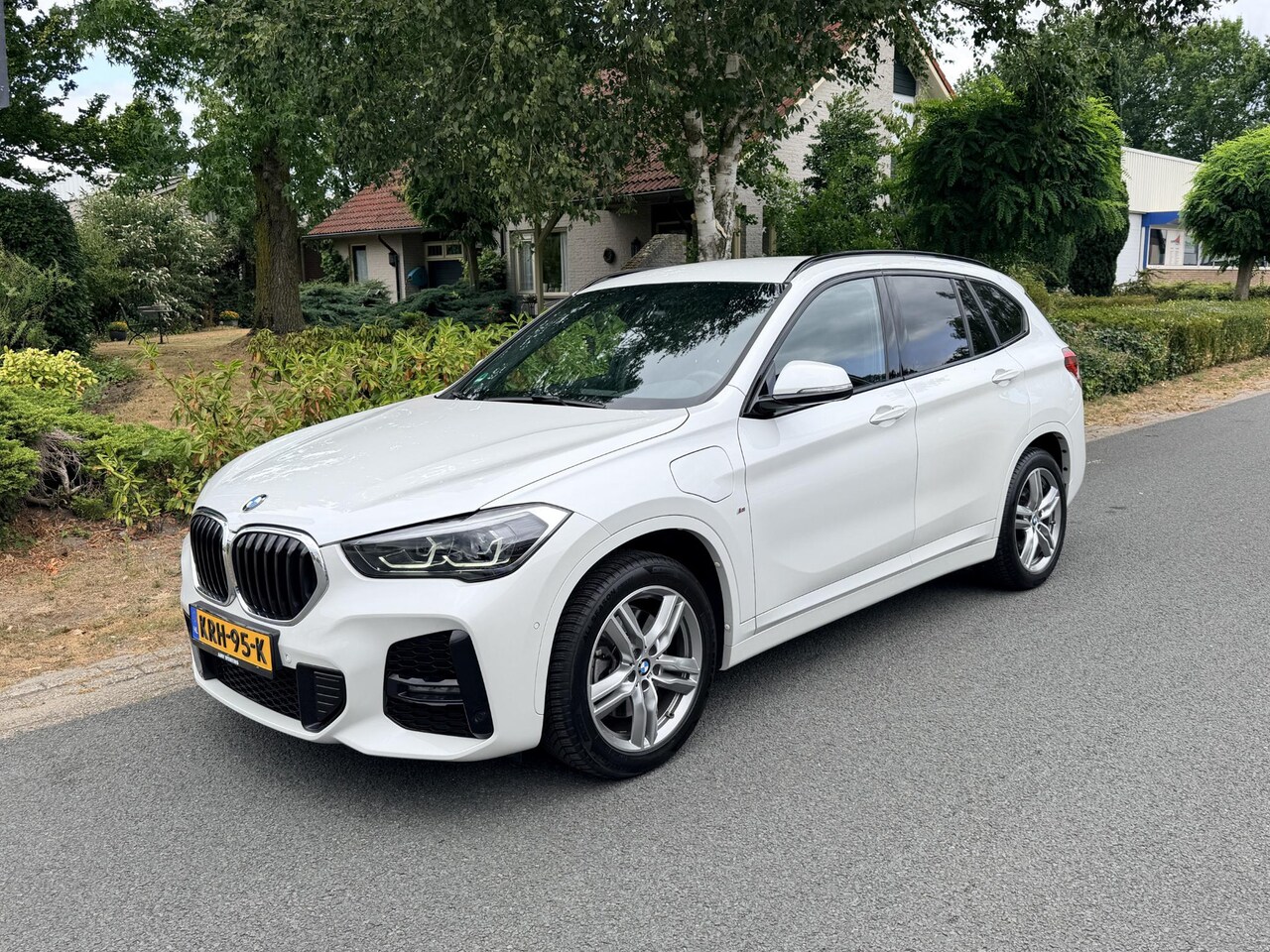 BMW X1 - xDrive25e M-Sport 220PK PHEV Leder•Navi - AutoWereld.nl