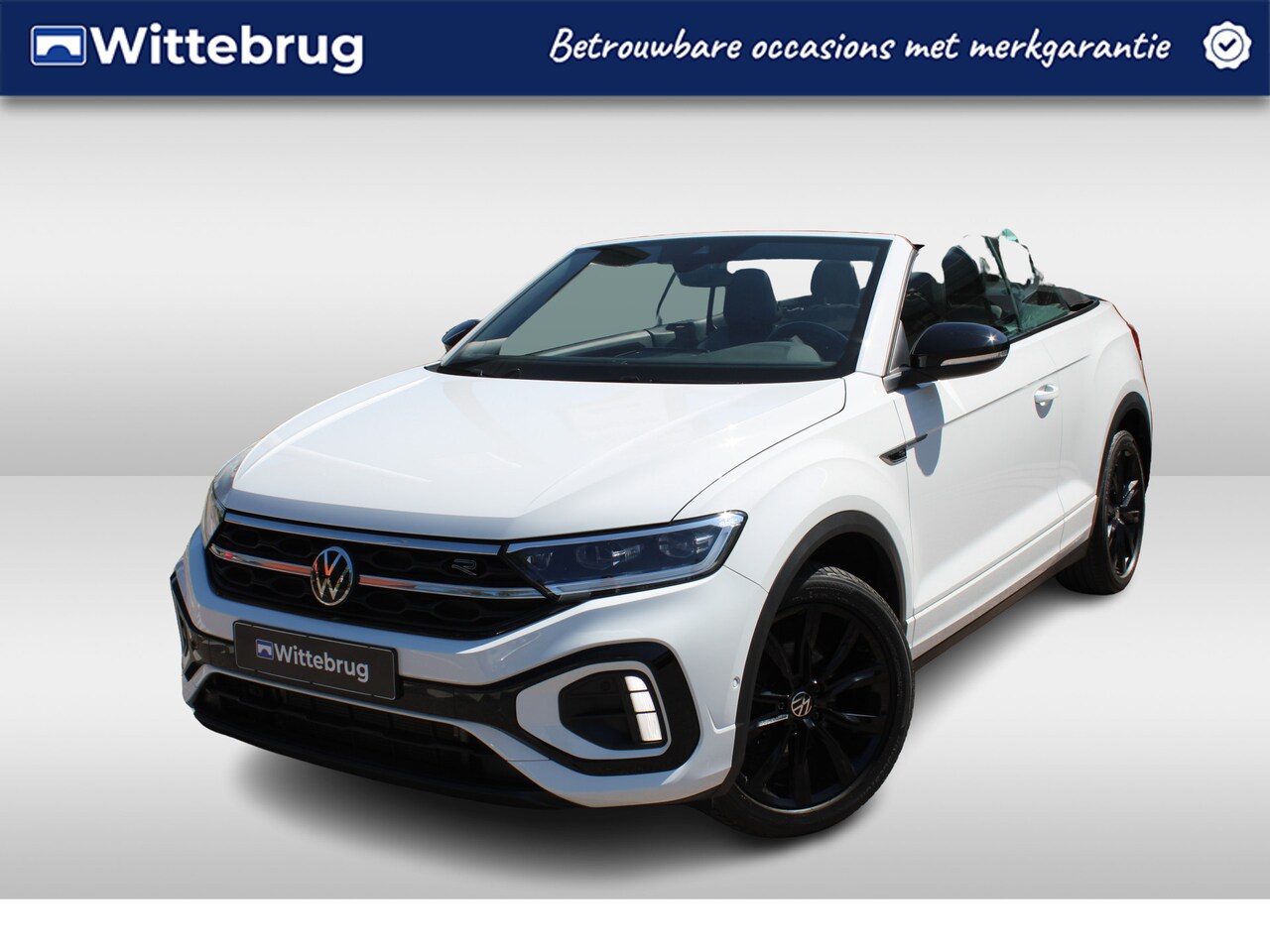 Volkswagen T-Roc Cabrio - 1.5 TSI 150pk R-Line DSG Automaat Black Style / Navigatie / Afn Trekhaak / Camera / LM 18 - AutoWereld.nl