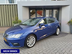 SEAT Leon - 1.5 TSI Style Business Intense | Airco | Navigatie | Cruise controle | Trekhaak |
