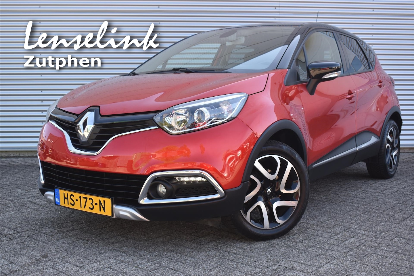 Renault Captur - 1.2 Tce Xmod AUTOMAAT | Trekhaak | All seasons | Camera | Navigatie | Stoelverw. | Rijklaa - AutoWereld.nl