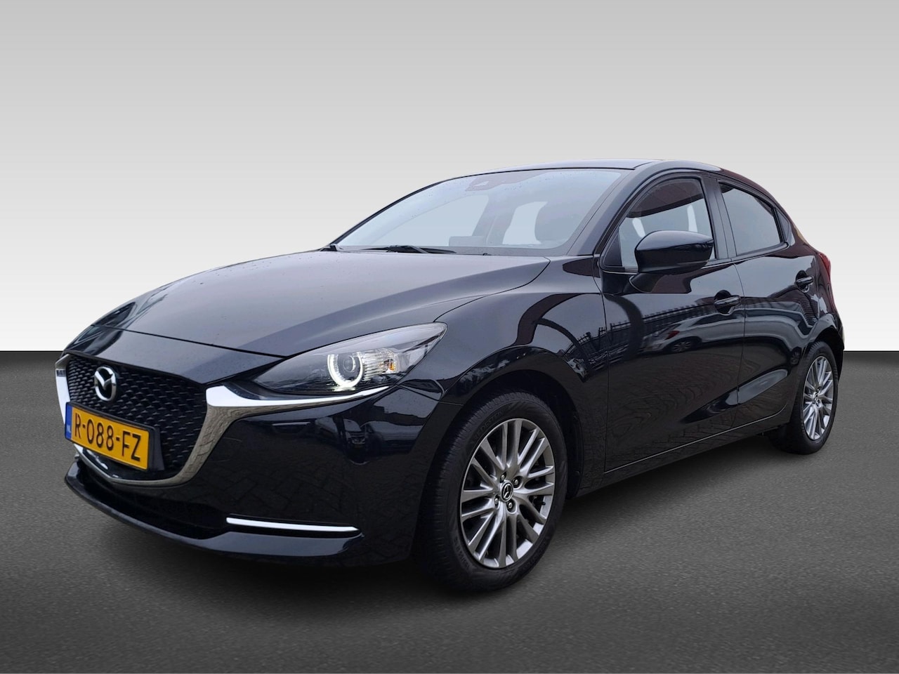 Mazda 2 - 1.5 Skyactiv-G Luxury 1.5 SKYACTIV-G 90PK Luxury - AutoWereld.nl