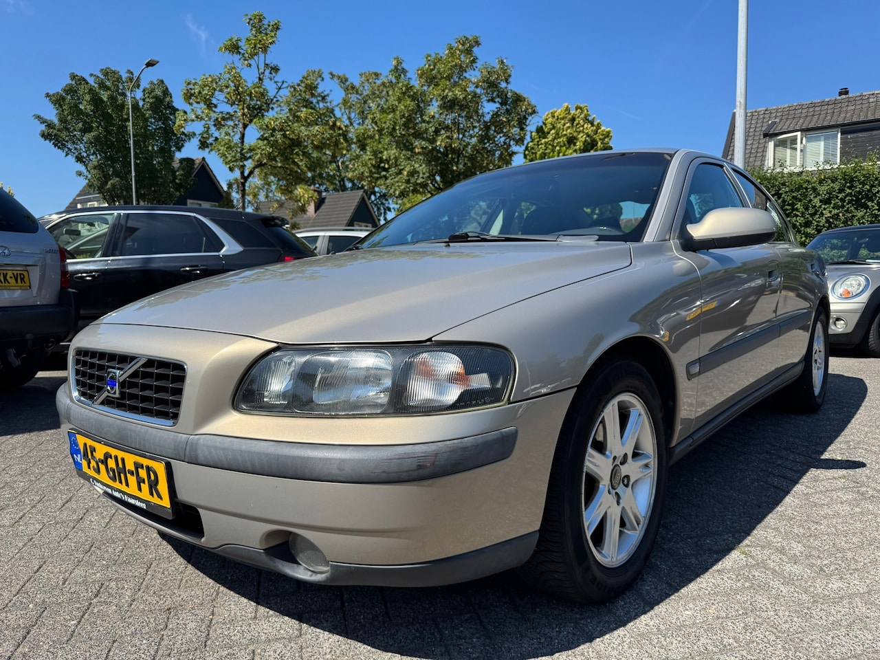 Volvo S60 - 2.4 Edition Airco,Cruise,Elek-pakket,Nap,Trekhaak - AutoWereld.nl