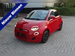 Fiat 500 - Cabrio La Prima 42 kWh Clima-Leder-JBL-Camera-Stoelverwarming SOH 95, 5 %