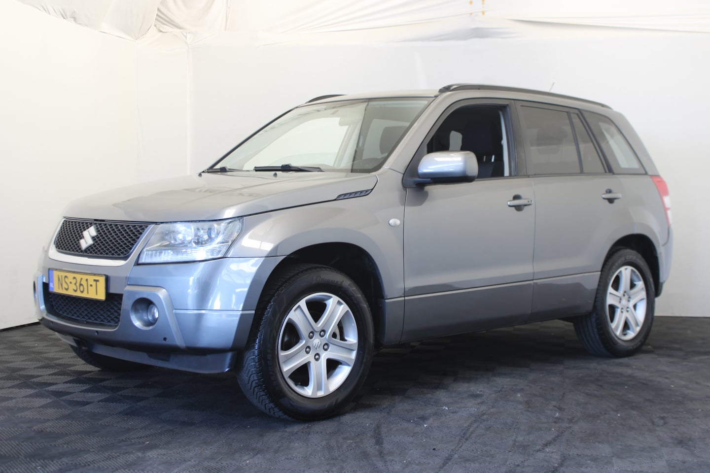 Suzuki Grand Vitara - 2.0-16V JLX 2.0-16V JLX - AutoWereld.nl