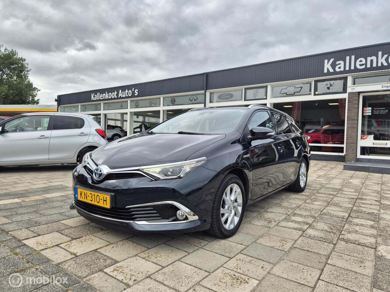 Toyota Auris - 1.8 Hybrid Lease Pro 1.8 Hybrid Lease-pro, Pano,Navi, Camera,Clima - AutoWereld.nl